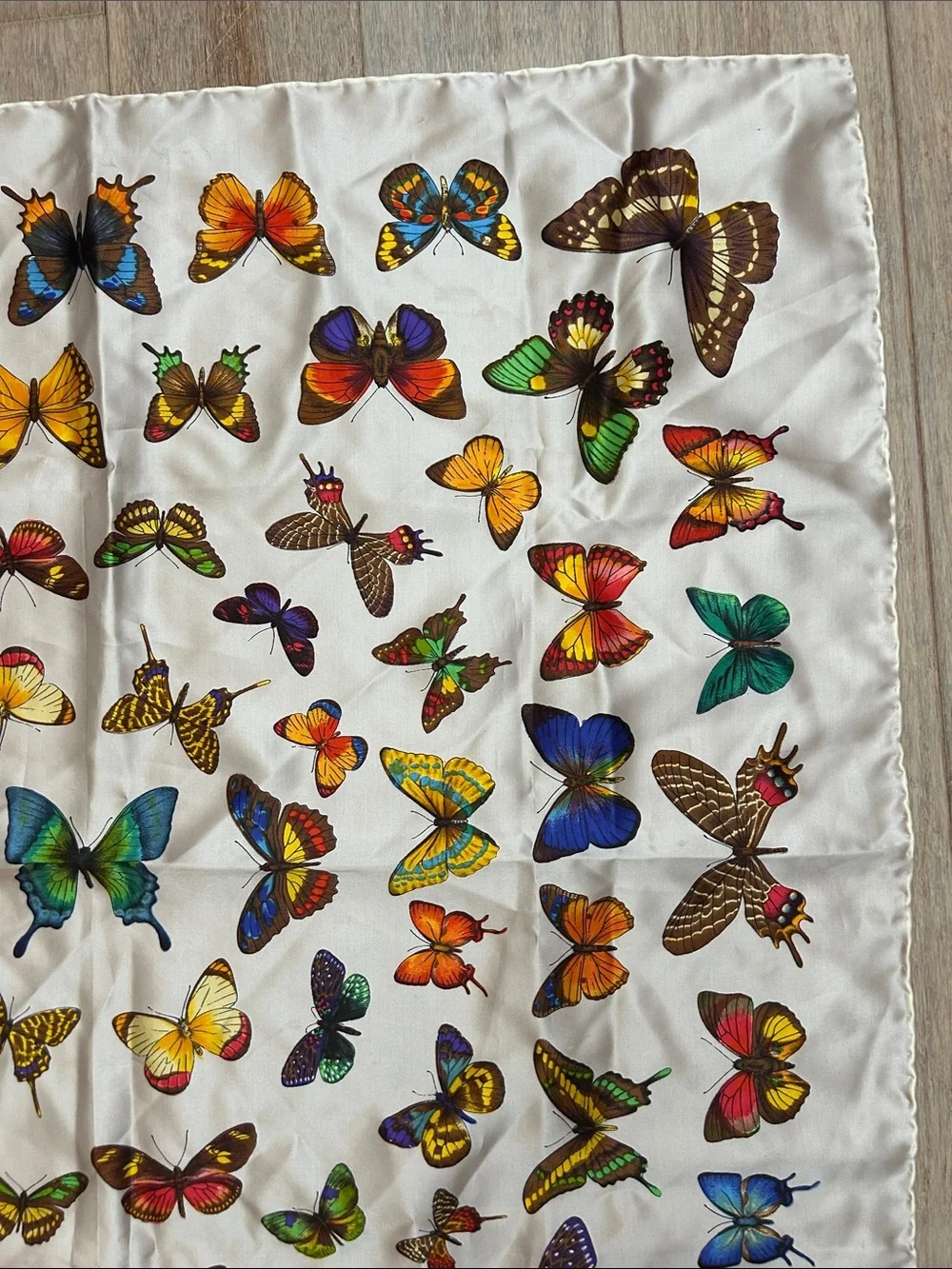 VTG silk Creazione Serica Lariana, Butterfly Print Square Scarf Italy